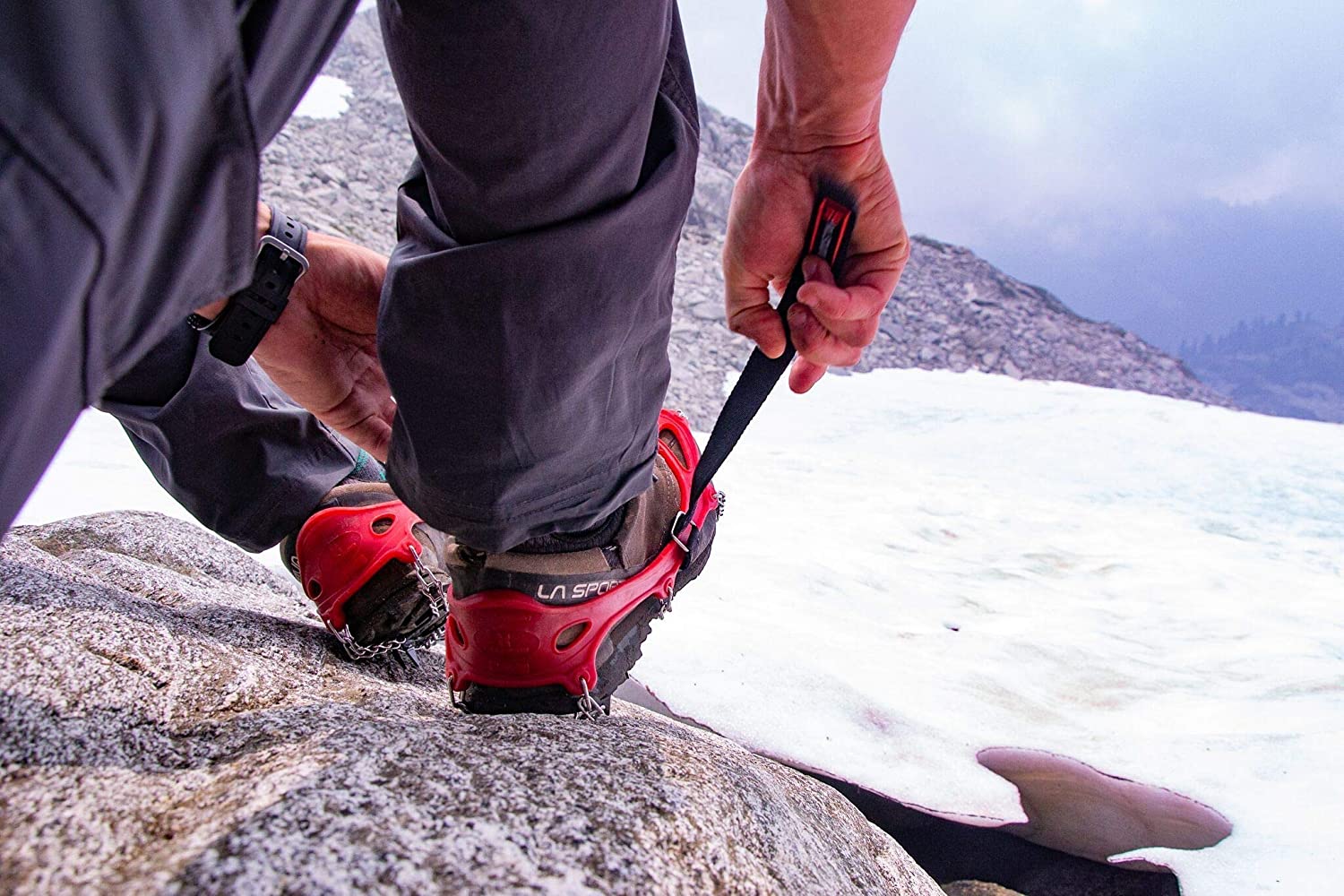 Best Ice Cleats for Walking on IcyCold Surfaces TheFishingDeck